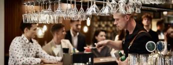 Polecana restauracja: Restauracja Dębowa, Bielsko-Biała Restauracja Dębowa w Bielsku-Białej położona jest w urokliwej... [czytaj dalej]