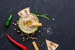 Zapraszamy do odwiedzenia działu  <b>Restauracja żydowska Białystok</b>, gdzie znajdą Państwo nową Prezentację  <b>Restauracja Mazel Tov</b>.