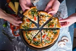 Zachęcamy Państwa zapoznania się z nową Prezentacją  <b>Pizzeria Trzy Papryczki</b>, którą znajdą Państwo w dziale  <b>Pizzerie Kraków</b>